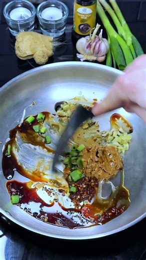 🧑‍🍳 10 Minute DELICIOUS King Prawn Noodles 🤤