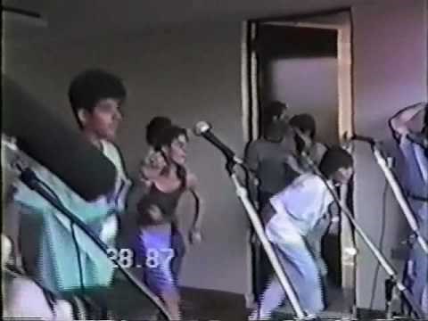 Menudo POOL PARTY Ralphy HOLD ME 1987 (1/3)