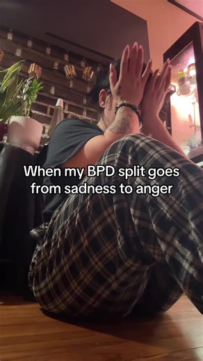 Understanding BPD Splitting: From Sadness to Anger