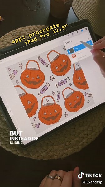 How to Create Seamless Patterns in Procreate