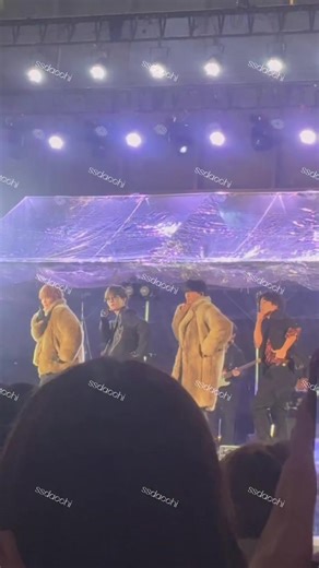 新宿歌舞伎町でのWESTの特別ストリートライブ