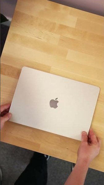 M2 MacBook Air 15 vs MacBook Pro 14