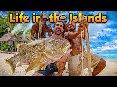 14 Days in The Deep Pacific (Living & Foraging for Food)