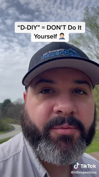 How NOT to #flash #roof #valleys as a quick #diy #repair #roofing #flashing #homeinspection #trending #fyp #fypage #nachi #ashi #roofdamage