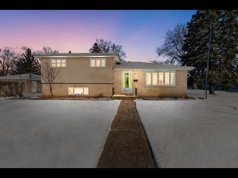 Carlos Chuck Robles|550 E. North Broadway Street|Lombard, IL|ColdwellBankerHomes.com