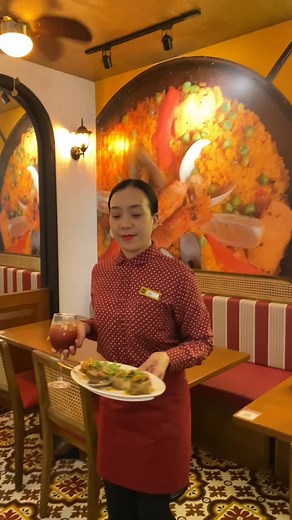 Uhm, just a huge fan of Wobbly Pan? 🤭 #TheresAlwaysAReasonToCelebrate #WobblyPan #SpanishFood | Wobbly Pan Spanish Bistro