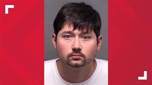 San Antonio man arrested for making terroristic threats against two private schools