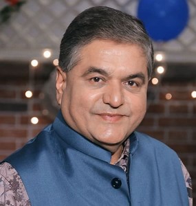 Shekhar Shukla Wiki, Height, Age, Wife, Children, Family, Biography & More - WikiBio