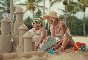 KAROL G - Mañana será bonito forever.