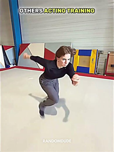 Normal acting VS Level 1000 actor