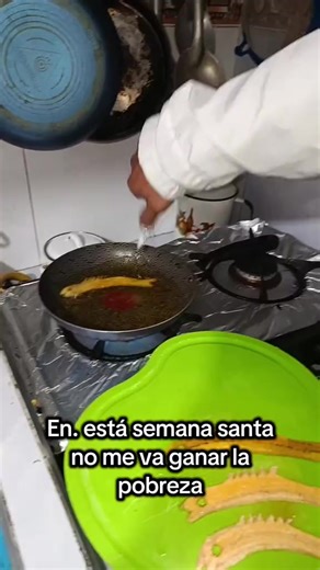 Video de David Muñoz (@david.muoz4361) relacionado con “Semana Santa Processions Fill Spain’s Streets”