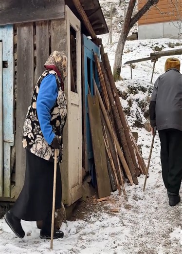 Grandma & Grandpa in the Snow ❄️🛷 Love and Hard Life in the Carpathian Mountains | Life And Foods