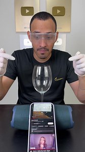 Breaking glass screaming test | Andrew Lincoln TV