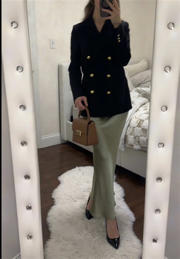 Styling a Denim Vest: Fashion Tips and Outfit Ideas