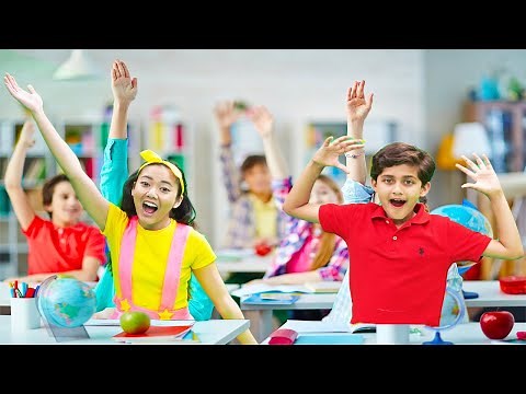 Art Class Project in Pretend Play 1st Grade | Ellie's Educational Video for Children