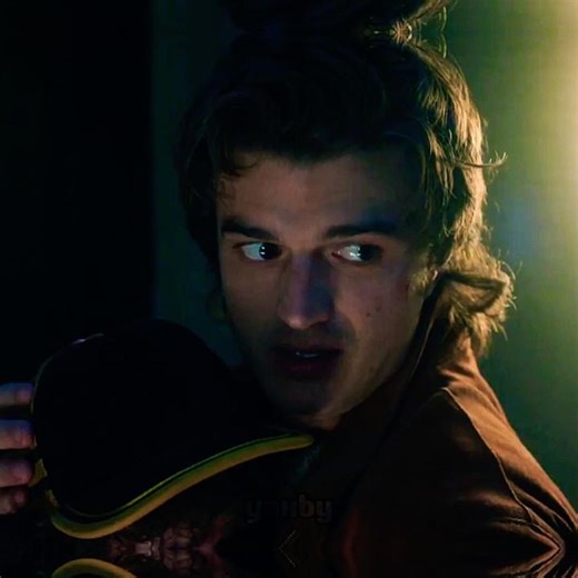 Dustin saves steve ❤️‍🩹 - Dustin X Steve Edit - Golden Brown (Slowed + Reverb) - Stranger Things s5