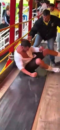 🇨🇦POV: Walking on Moving Walkway Goes WRONG 😂💀 | Oktoberfest Fails Compilation