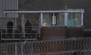 Contracting Out vs Privatizing