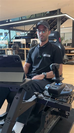 🛫 Feel Every Flight Step into the ERS3 Haptic and let your cockpit come alive 💺✨ Every engine rumble, turbulence, and landing impact is delivered directly to your body with fully integrated 8-motor haptics 🌬️🎮 Long flights? No problem — breathable mesh and recline keep you comfortable and focused 🛋️ Available now — experience flight like you’re really in the skies 🚀✈️