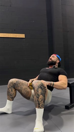 Michael “NUNZI” Nunziata on Instagram: "Quick Glute Workout!⤵️ -Goblet Squat: 2 Sets, 25 Reps -Wide Sumo RDL: 3 Sets, 10 Reps -Hip Thrust: 3 Sets, 15 Reps -Split Squat: 2 Sets, 15 Reps -Box Jumps: 30-50 Reps NOTES📝 Keep rest times around 60-90 seconds! Entire Workout Shouldn’t Take Longer than 30-40 Minutes but the Peach🍑Pump is Redonkulus! FOLLOW👉 @nunzitrainingapp for the Best Glute Workouts!"