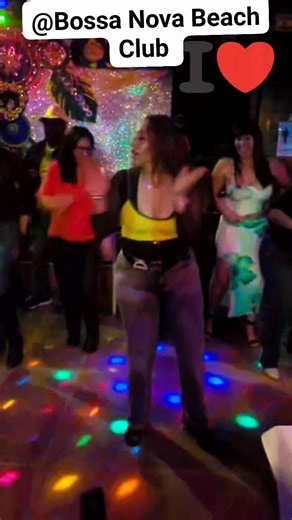 #bailando y #festejando en Bossa Nova Beach Club ... así se viven los findes!¡ | Bossa Nova Beach Club