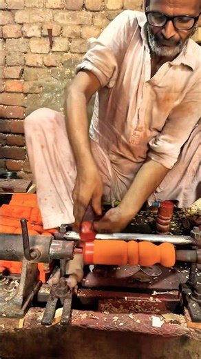 The Guide to Using Different Dyes for Unique Wood Colors #wood