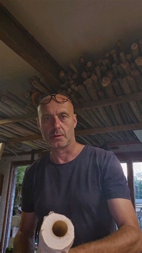 🪨 Before & After!💎🔥 🌳I made a kaval flute with fipple from this rough trunk of Elderwood! These flutes have a very nice and powerfull sound when you push your lower lip into the soundwindow- to get the distorted buzzy sound! 🦟🦟🦗🐝🐝🐝 Enjoy this short vid !☺️ #kaval #flute #voicing #buzz | Fujaraflutes / Winne Clement