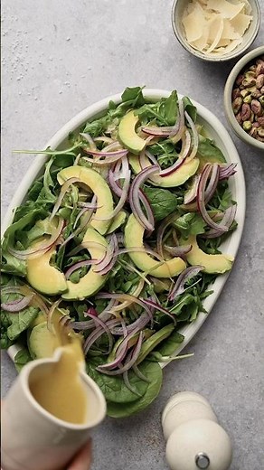Spinach and Arugula Salad Perfect for Meal Prep!