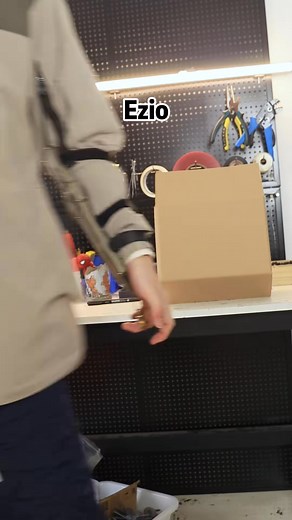 Assassin’s Creed Ezio Hidden Blade Connor Hidden Blade #assassinscreed #connor # | maxpreps | Facebook