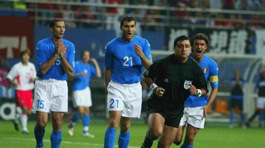Non sei un arbitro non sai nemmeno come si fa | segreti e misteri di Byron Moreno el justiciero