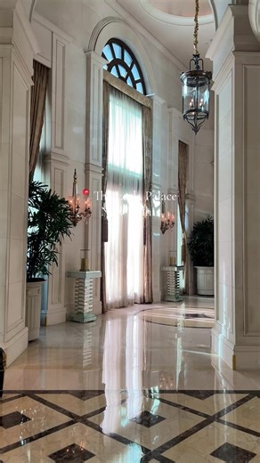 Leela Palace Hotel: Luxury Experience in New Delhi