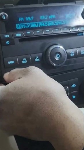 06-13 Chevy Impala radio removal