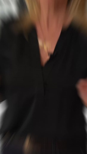 Comment “paint” and I’ll send you our free paint guide. Painting the walls, trim, and ceiling all in the same color can completely transform a space. A darker tone adds drama and depth. A lighter one keeps things soft, calm, and seamless. It’s one of my favorite tricks for making a room feel intentional. - - #lindahoffmaninteriors #painttips | Linda Hoffman Interiors