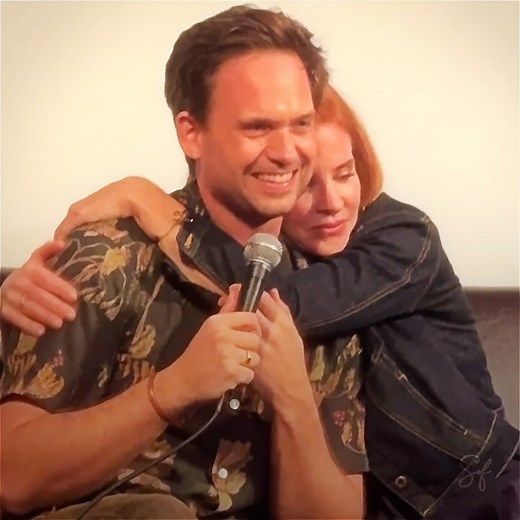 Sofi🇧🇷 on Instagram: "our favorite podcast hosts👩🏻‍🦰👱🏻‍♂️ . . . Oh, hello to this sidebar era! GUYS!! SIDEBAR premieres in just ONE WEEK! According to the chaotic duo (hiii @rafferty.ig ) it’s a *watch* podcast bc they never actually watched Suits! Can you believe it? After 5 years, would we get these two back commenting suits eps every week? Idk, maybe all my life’s problems are resolved lol 🚨SO DON’T MISS THE FIRST EP OF @suitssidebar NEXT WEEK ON SEPTEMBER 24TH🚨 Don’t forget to follo