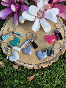 Heart-shaped Keychain Made of Resin/epoxy Resin | Heart | Handmade | Gift for Women & Girls | Boho | Bag Charm With Beads - Etsy