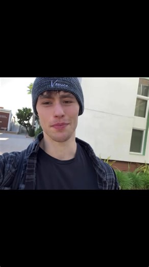 Are You Better Off Alone? Exploring Fitness and Independence