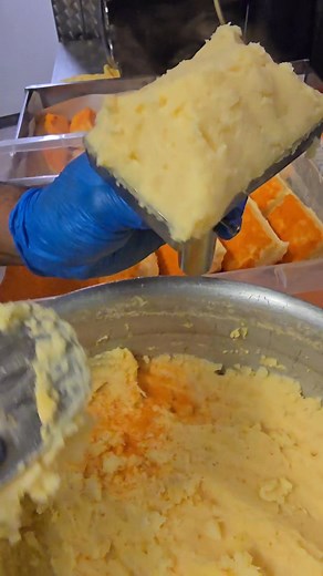 Cheese patties yumm !! Yumm !! £2.50 only #chippy #Simonside #southshields #fishandchips #Simonside #marysfishandchips #kebablovers #cheeselover #chicken | Marys fish and chips