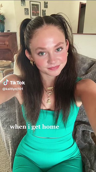 worst era of kaitlyn johnson😕 #whenigethome #imgonnaburyyou #throwback #trend #trending #viral #fyp #greenscreen