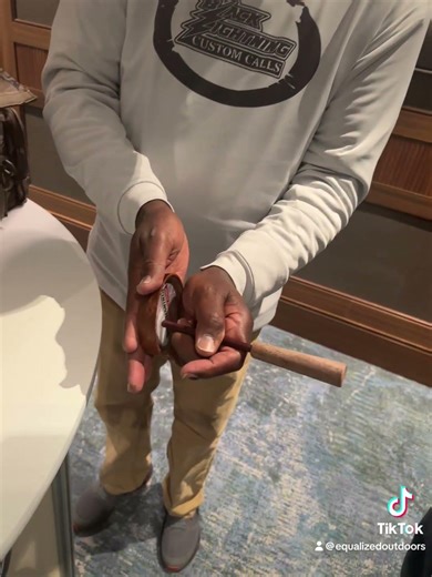 Mr. Stanley Wymbs demonstrates The Compassionate Savage Crystal Pot at NWTF #blacklightningcustom