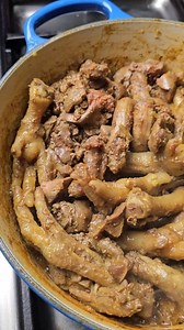 I'm sharing one of my favorite dishes with you today, a recipe that's been passed down through generations and is sure to become a favorite in your household too. There's nothing like a traditional South African dish of chicken feet with samp to bring back memories of home-cooked meals and family gatherings. This classic recipe is a staple in many South African households, and for good reason - the tender chicken feet and creamy samp are a perfect pairing. Nothing beats the authenticity of tradi