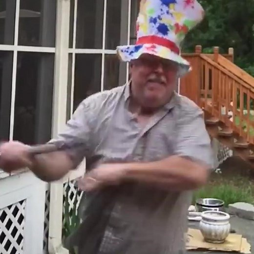 Viral Video UK: Funny nunchaku fail