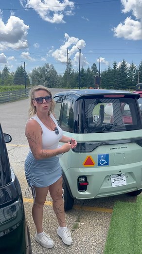 How To Know When To Charge Your Matrix NEXA Enclosed Mobility Scooter 🔌 #charger #ebike #scooter #matrixnexa #matrix #enclosedmobilityscooter | Ride the Wind Ebikes