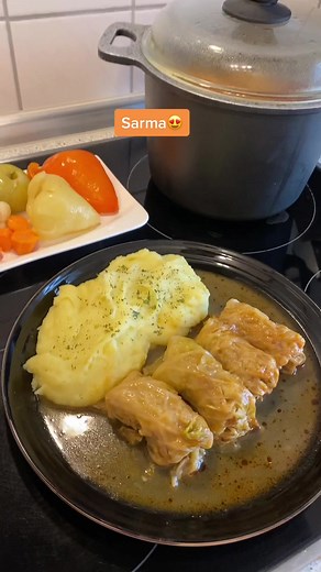 Traditional Albanian Dish Sarma Recipe by Diellza's Kitchen