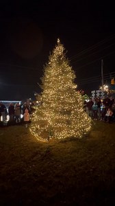 11K views · 283 reactions | Banner Elk tree lighting tonight. Video: Rebecca Calhoun | WataugaOnline | Facebook