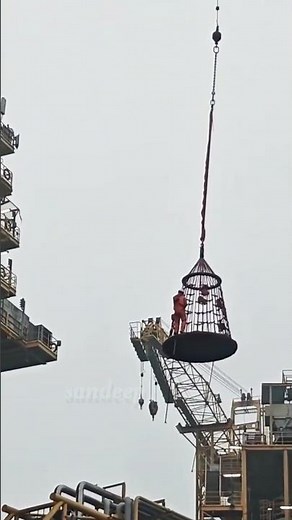 Inside a Massive Offshore Oil Rig! The Power of the Ocean Meets Heavy Engineering 🌊⚙️#Viral #USA