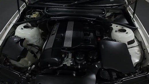 For Sale: 2003 BMW 3 Series 320i, with 232 671km, R89 900 Phone Us Today at 0114629045 | Rightcars