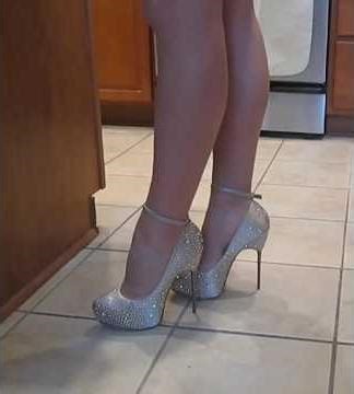 6 inch platform high heels standing