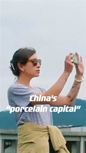 Jingdezhen, China's ceramic capital, has attracted many artists to learn and appreciate traditional Chinese ceramic-making techniques. In this episode, we have three ceramists from France, the U.S., and Spain share their understanding of Chinese traditional art. #jingdezhen #porcelain #Chinatravel #tourinChina #amazingchinesepeople #tracingchina #jiangxi #explore | Tracing China