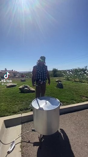 213K views · 4.4K reactions | It doesn’t get any better than a boiled #shrimp and #crawfish dinner! Watch Stalekracker show us how it’s done. | Cajun Crawfish | Facebook