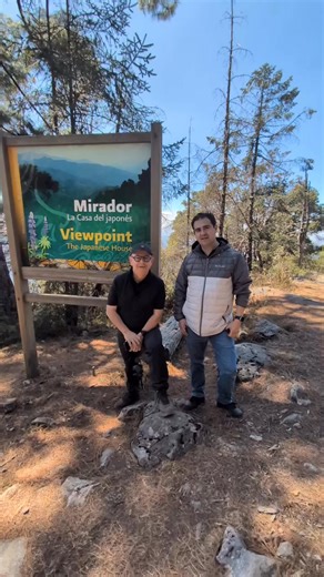 🏎️🏁 Federico González Compeán, Director General de la Formula 1 Gran Premio de México, visitó el Santuario de la Mariposa Monarca en #Senguio 🌲🦋 El también productos de cine y teatro, quedó maravillado por los paisajes que ofrece el municipio de Senguio. | Vive Maravatío